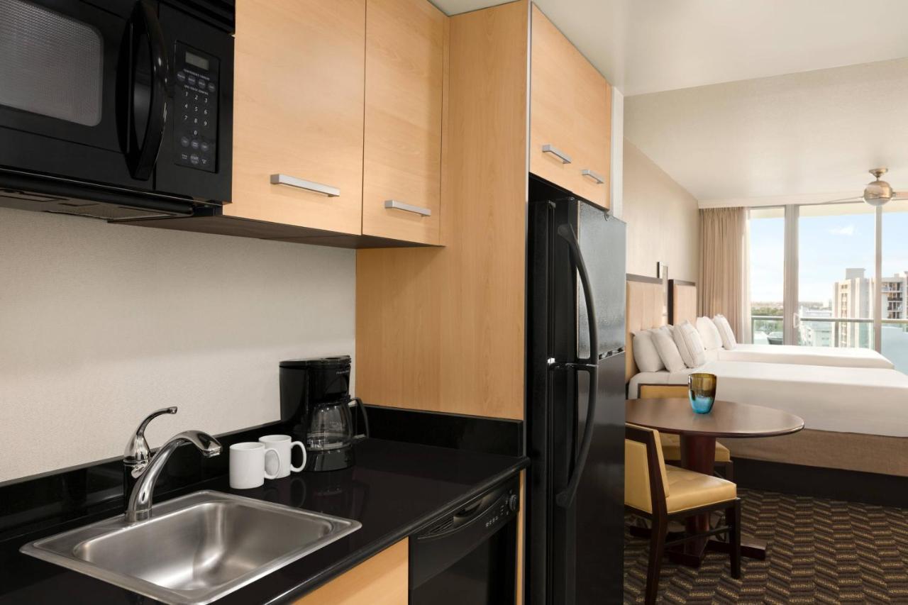By Marriott Intracoastal 4*